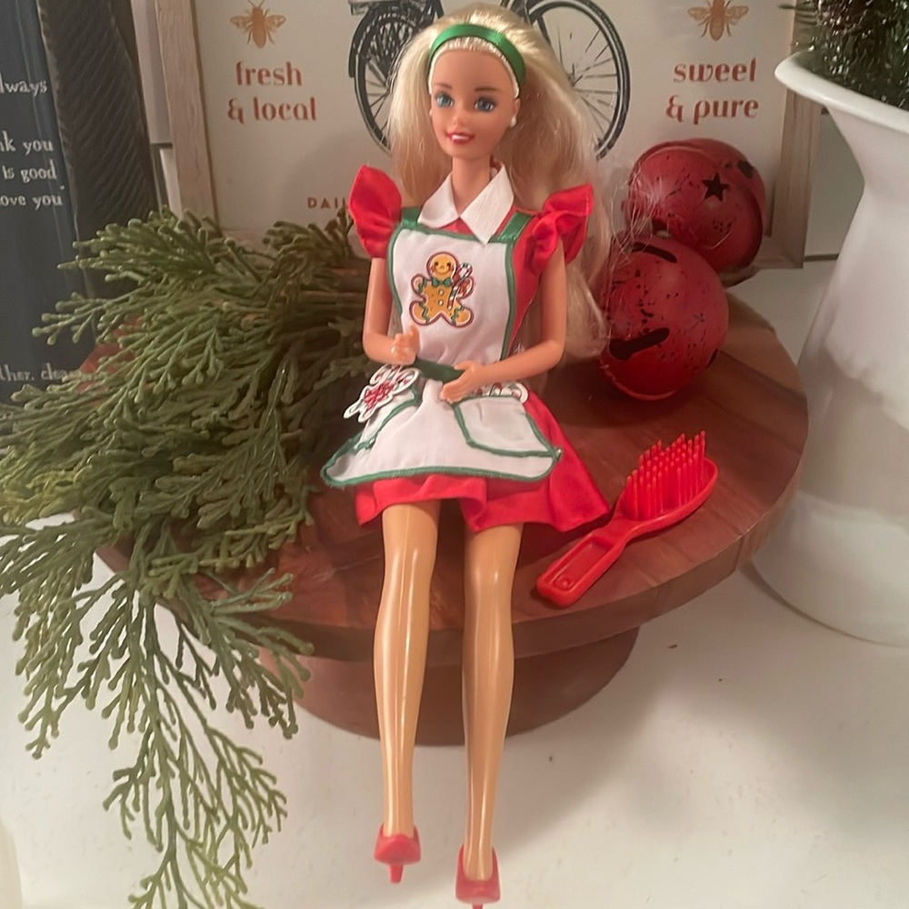 Barbie Holiday Treats Doll 1997